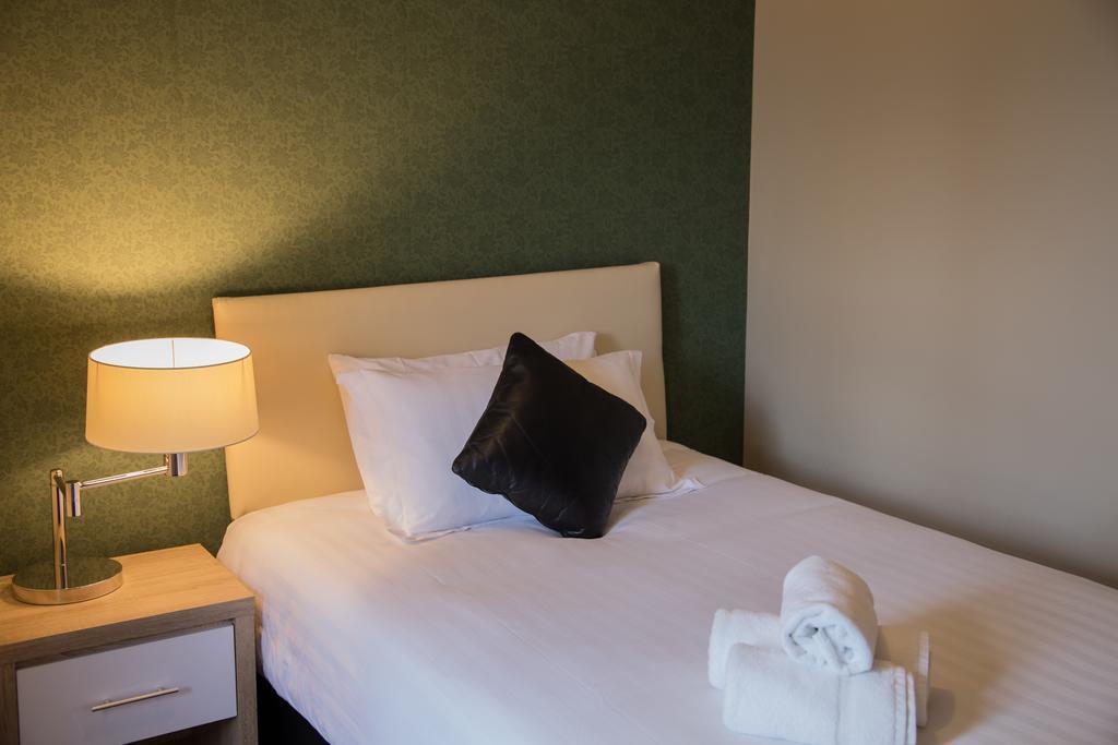 Armorica Hotel Oranmore Exterior foto